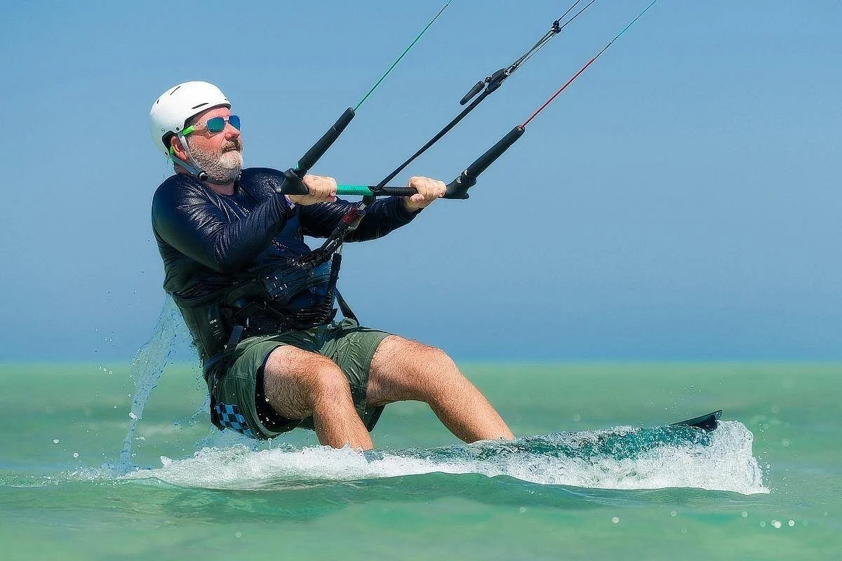 premium kitesurfing lessons suitable for all levels - Image 5