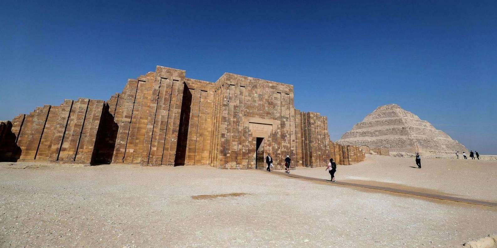 Cairo: Memphis, Saqqara & Dahshur Pyramids Day Tour