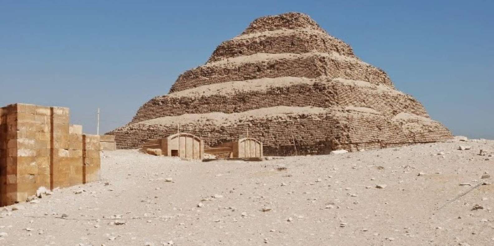 Cairo: Memphis, Saqqara & Dahshur Pyramids Day Tour