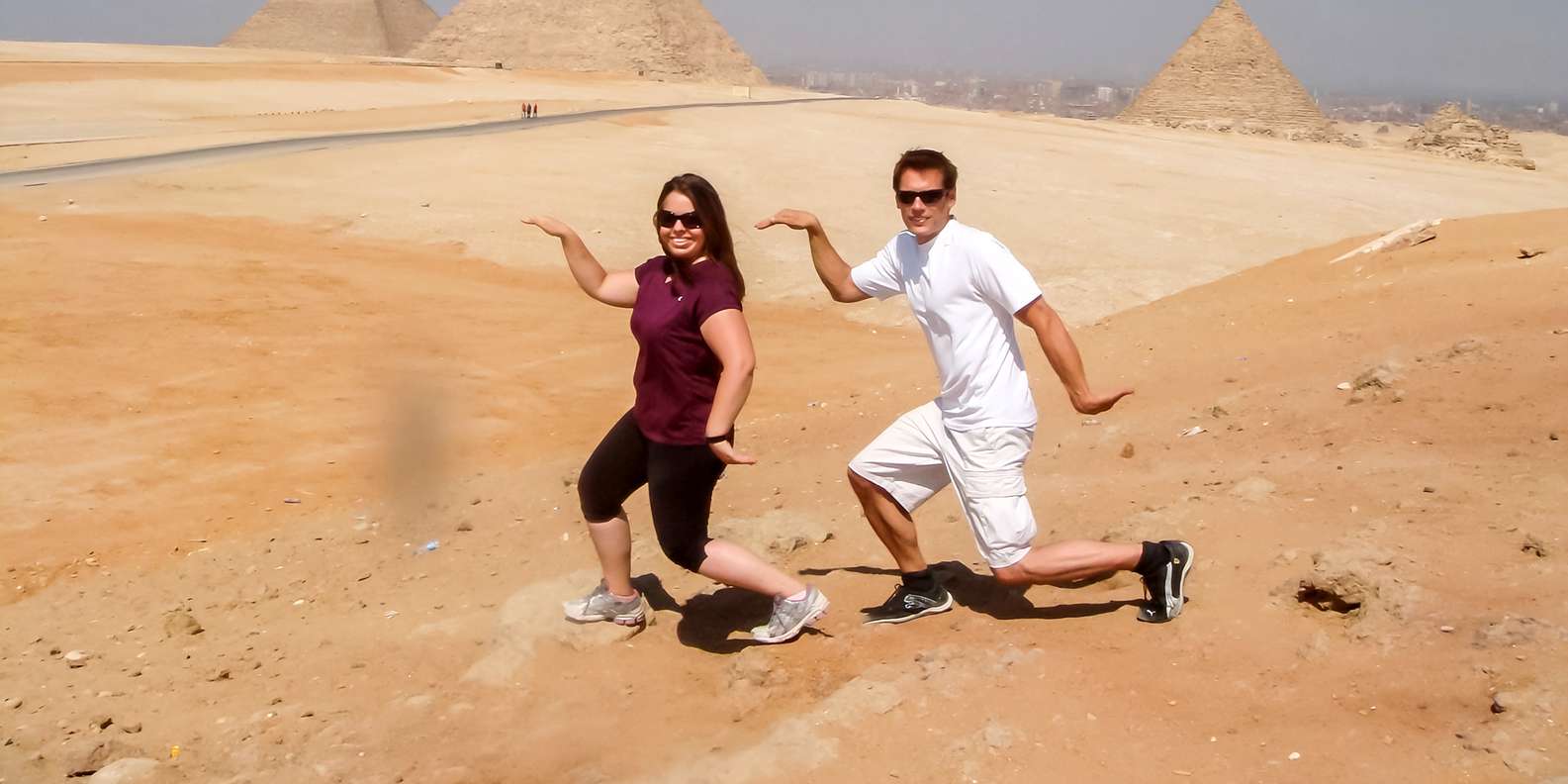 Cairo: Pyramids, Saqqara & Memphis Tour with Lunch