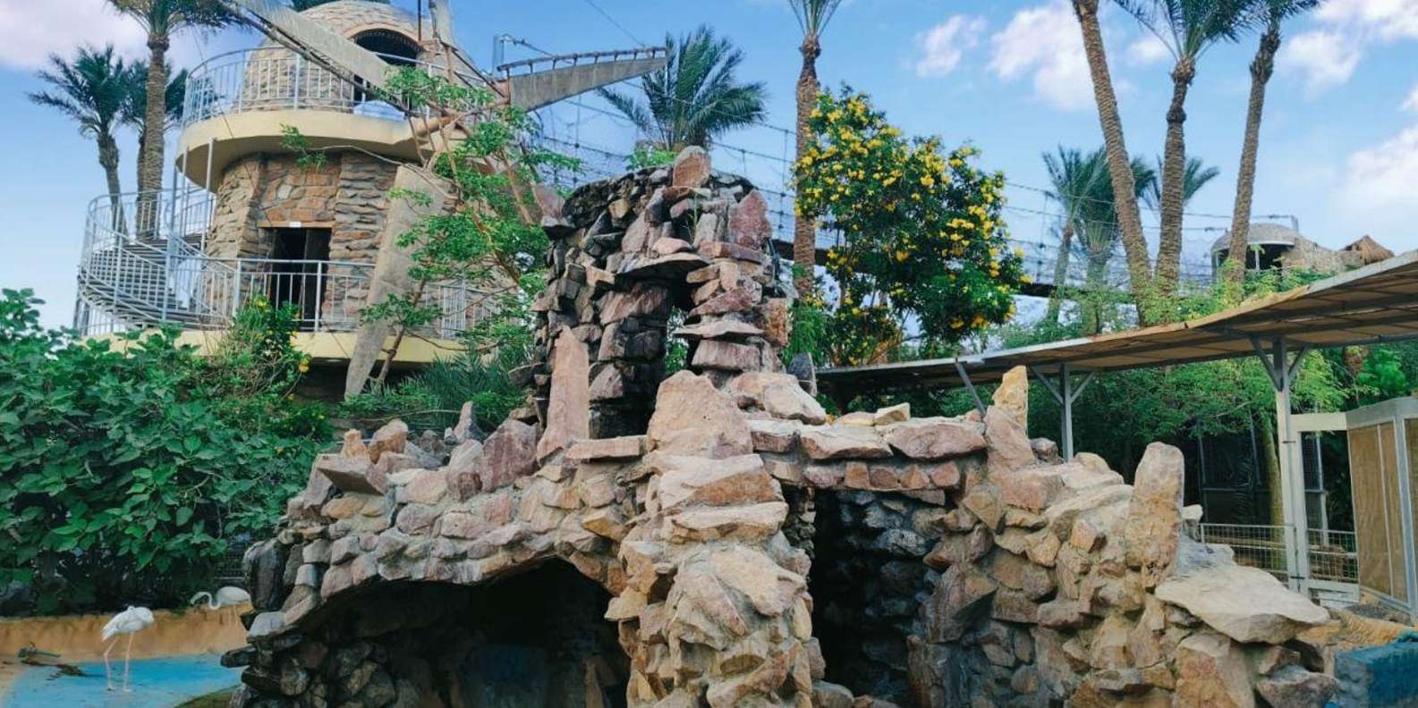 Hurghada: Grand Aquarium Entry Ticket & Mini Zoo