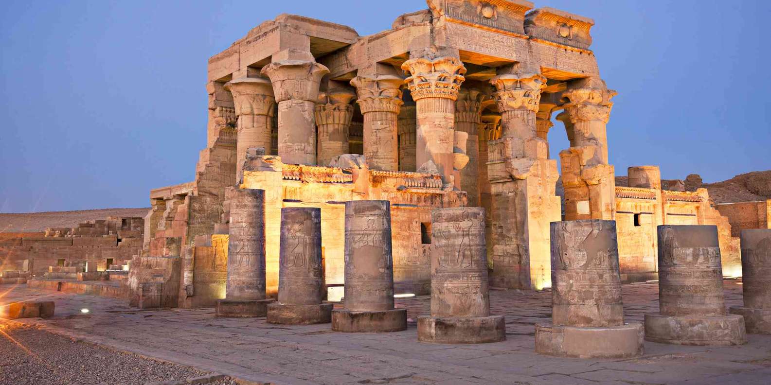 From Aswan: Overnight Nile Cruise to Luxor with Meals