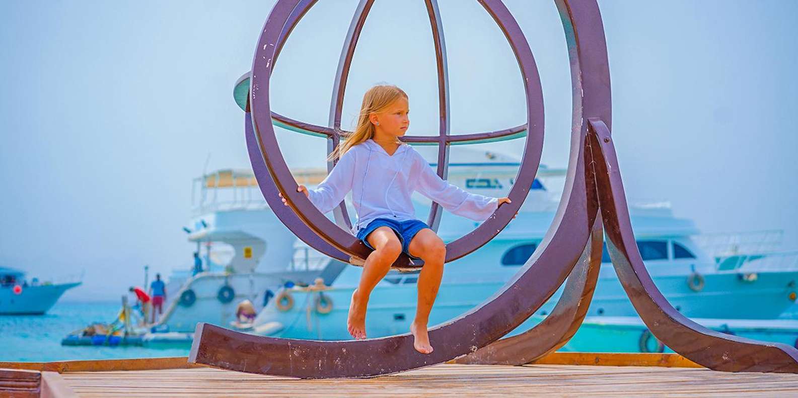 Hurghada: Paradise Island Yacht & Snorkelling Escape