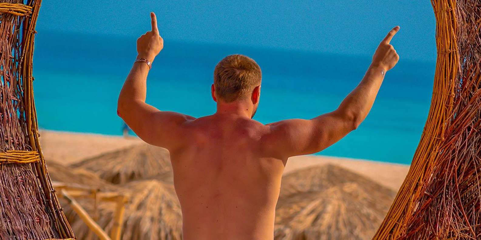 Hurghada: Paradise Island Yacht & Snorkelling Escape