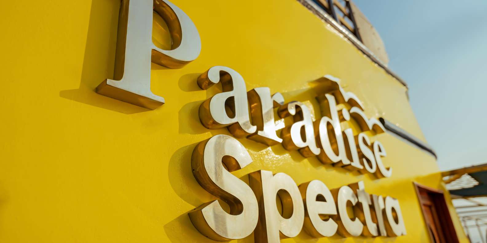 Hurghada: Semi-Submarine Cruise with Snorkelling