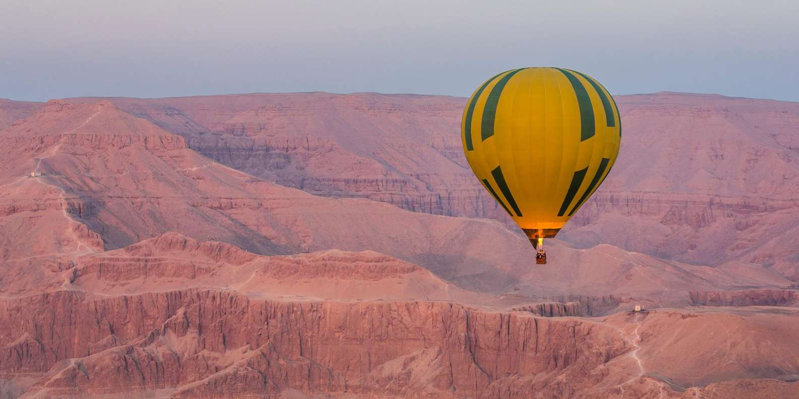 Hurghada: Small-Group Luxor Highlights & Balloon Tour