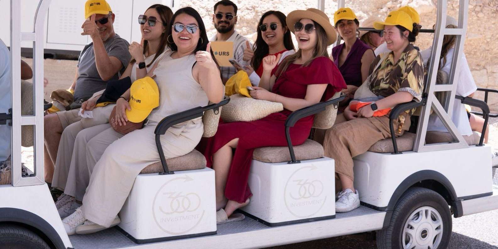 Hurghada: Small-Group Luxor Highlights & Tut Tomb Day Tour