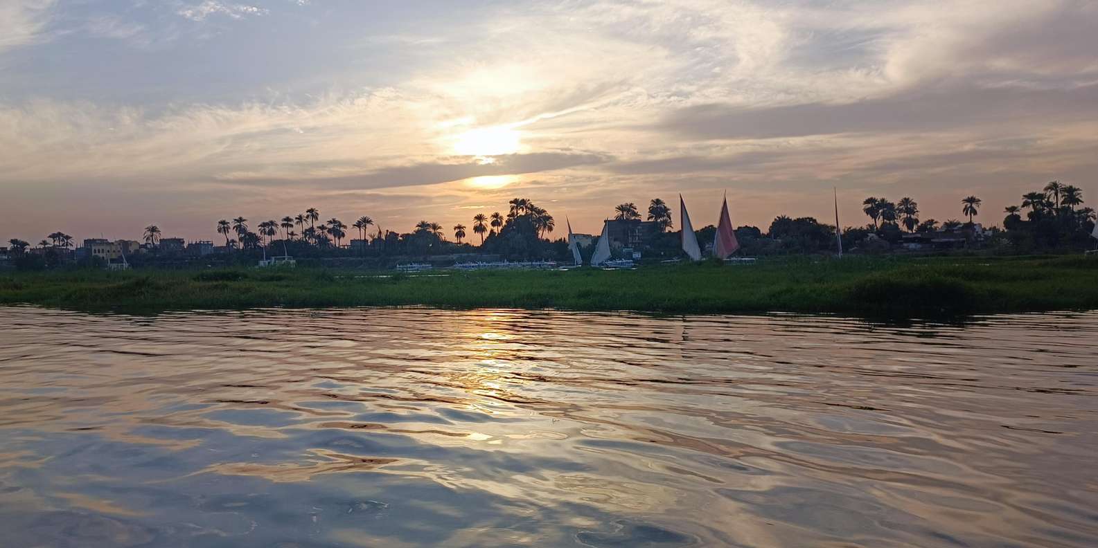 Luxor: Nile River Private Sunset Felucca Ride
