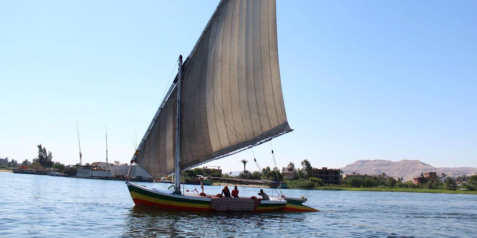 Luxor: Sunset Felucca Boat Trip with Hotel Pickup