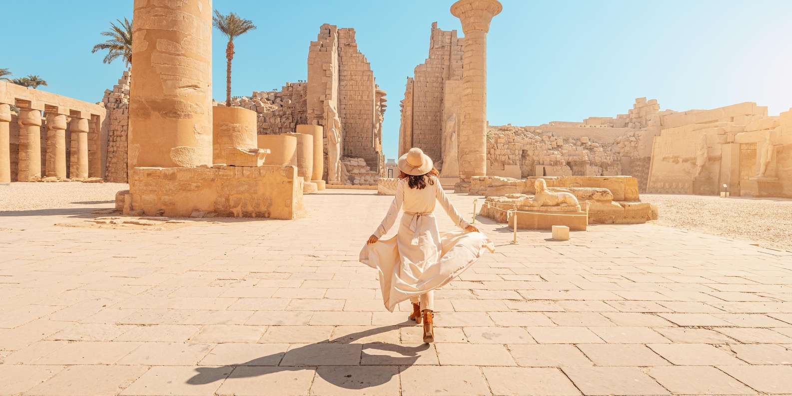 Hurghada: Small-Group Luxor Highlights & Balloon Tour